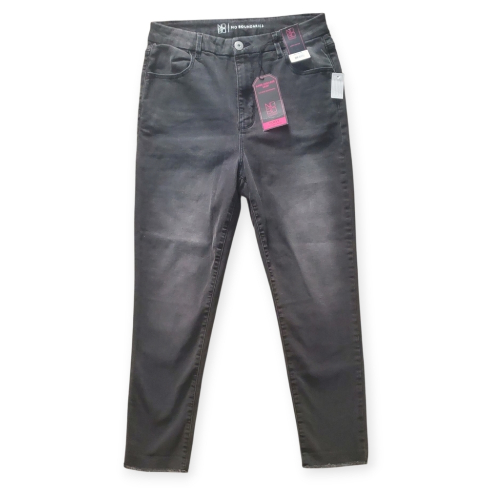 No Boundaries Black Skinny Jeans for Women